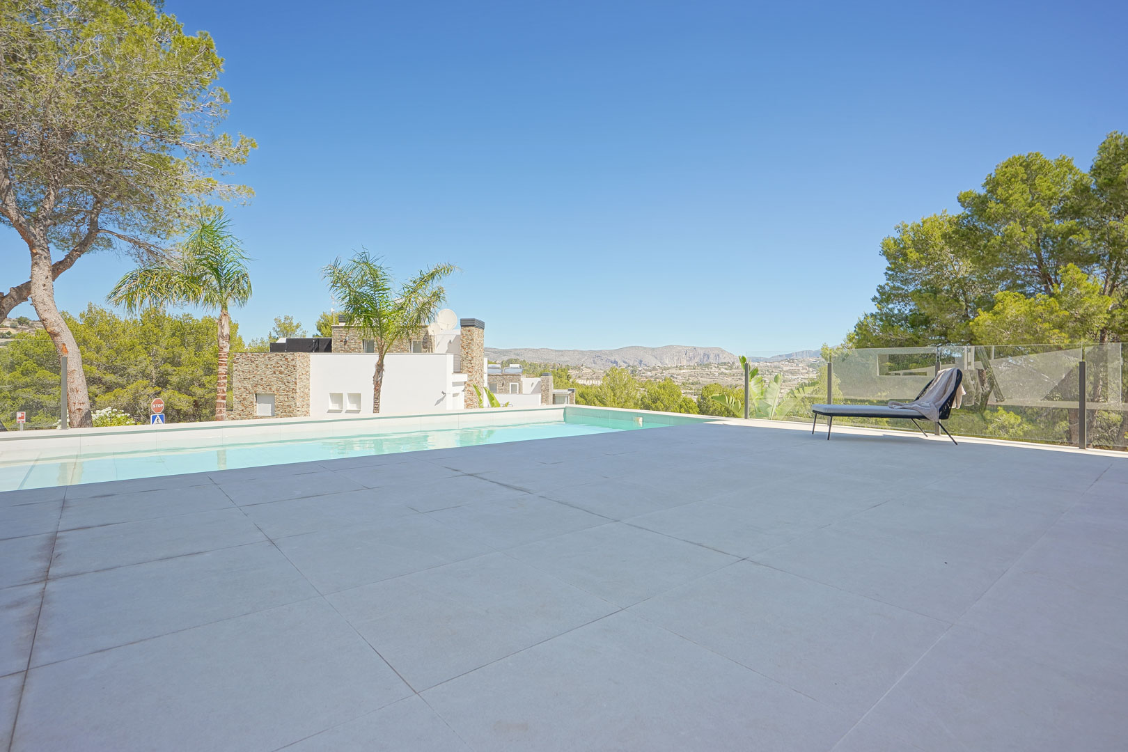 4305MOR Grote moderne villa te koop in Moraira