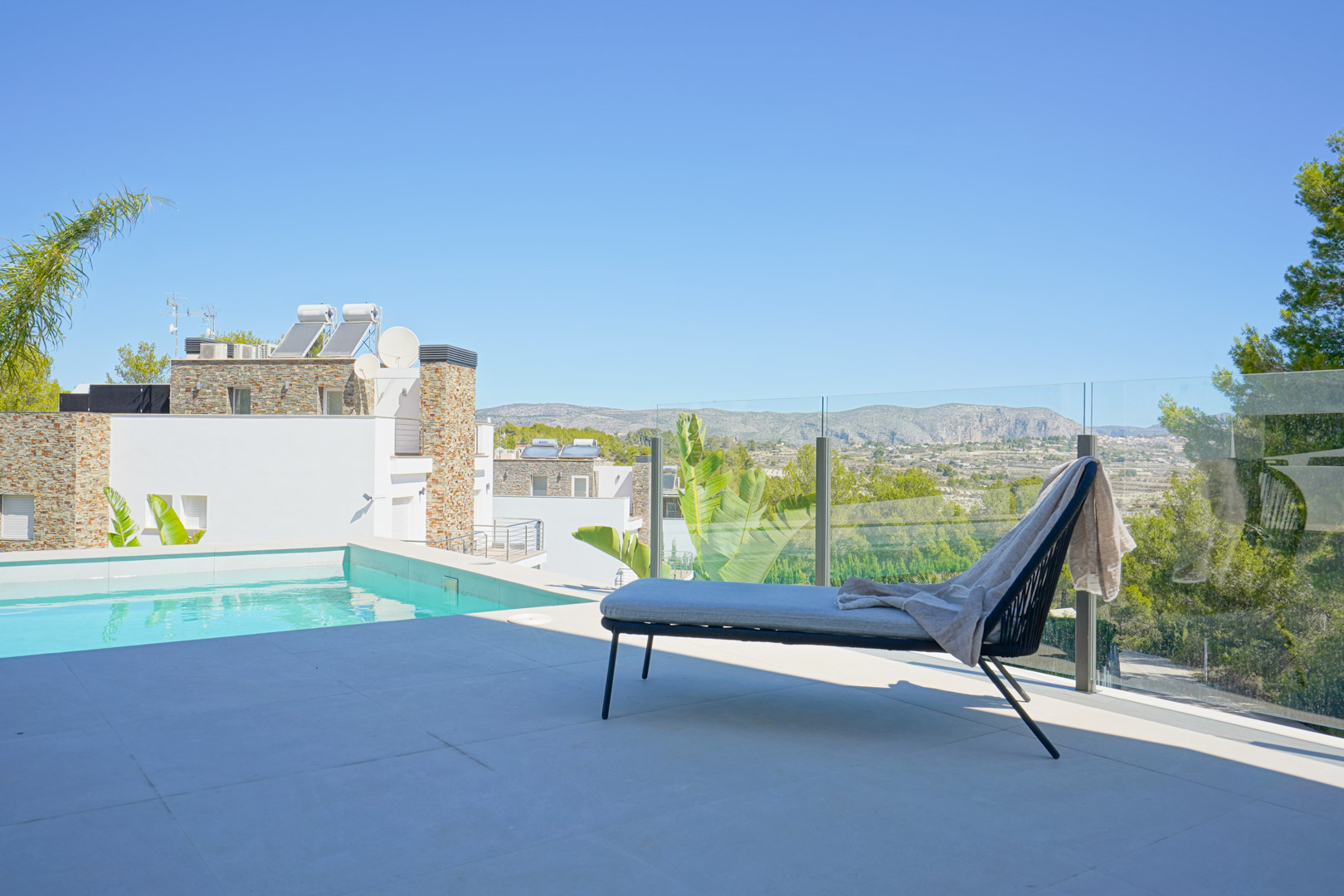 4305MOR Grote moderne villa te koop in Moraira