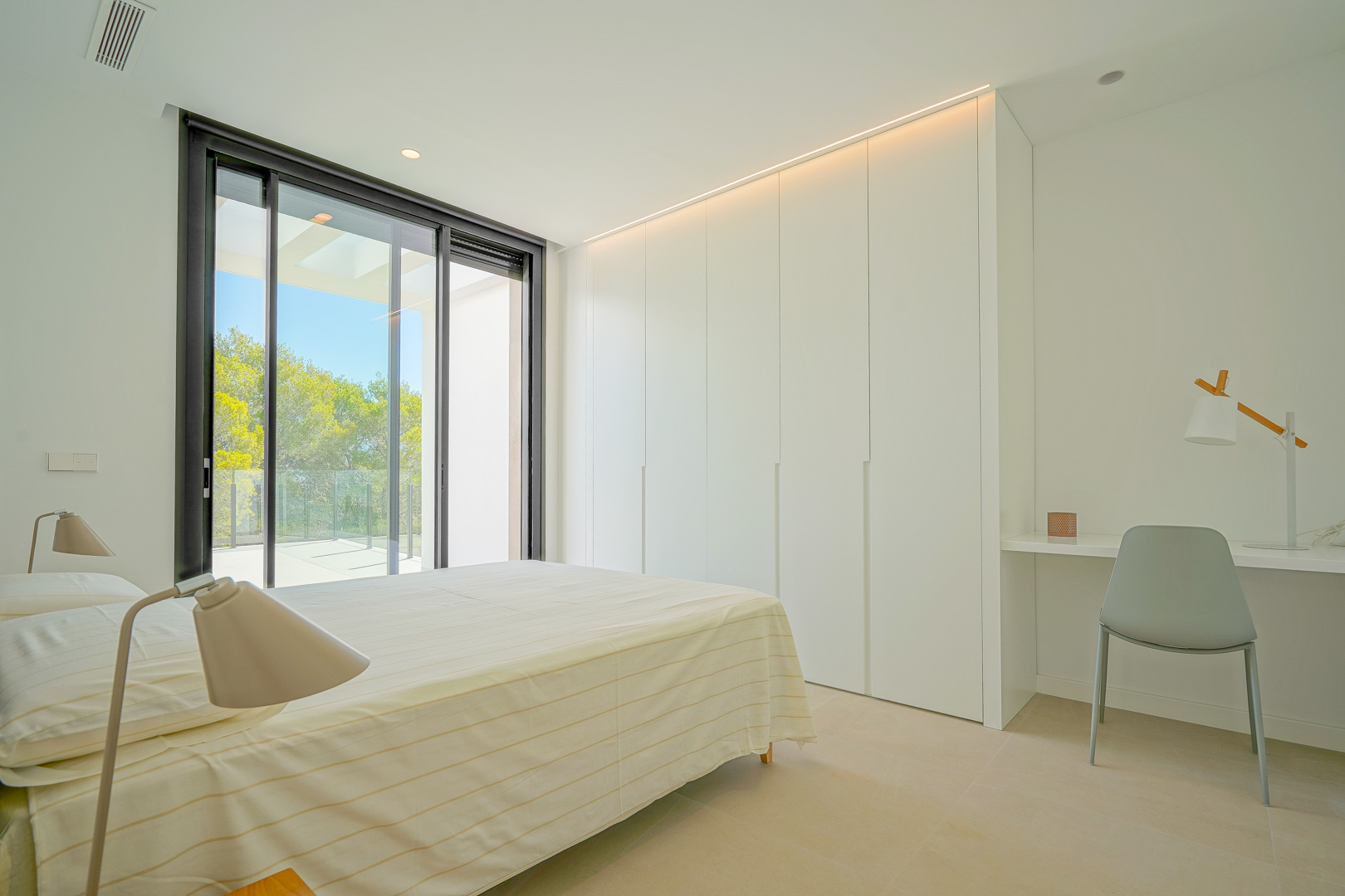 4305MOR Grote moderne villa te koop in Moraira