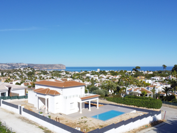 C3XY4387JAV Nieuwbouw villa met zeezicht te koop in Jávea