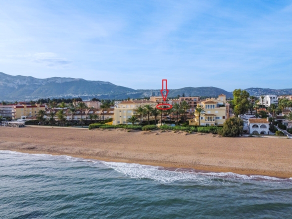4426DEN Appartement met directe toegang tot het strand in Denia