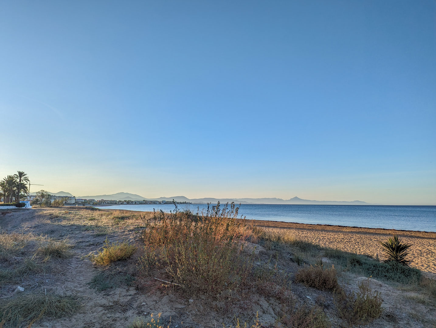 4426DEN_60 4426DEN Appartement met directe toegang tot het strand in Denia