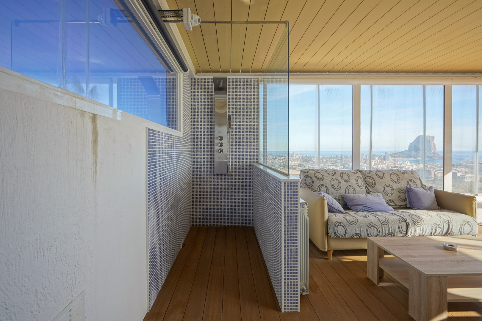 4597CAL_26 4597CAL Ruime villa met panoramisch zeezicht te koop in Calpe