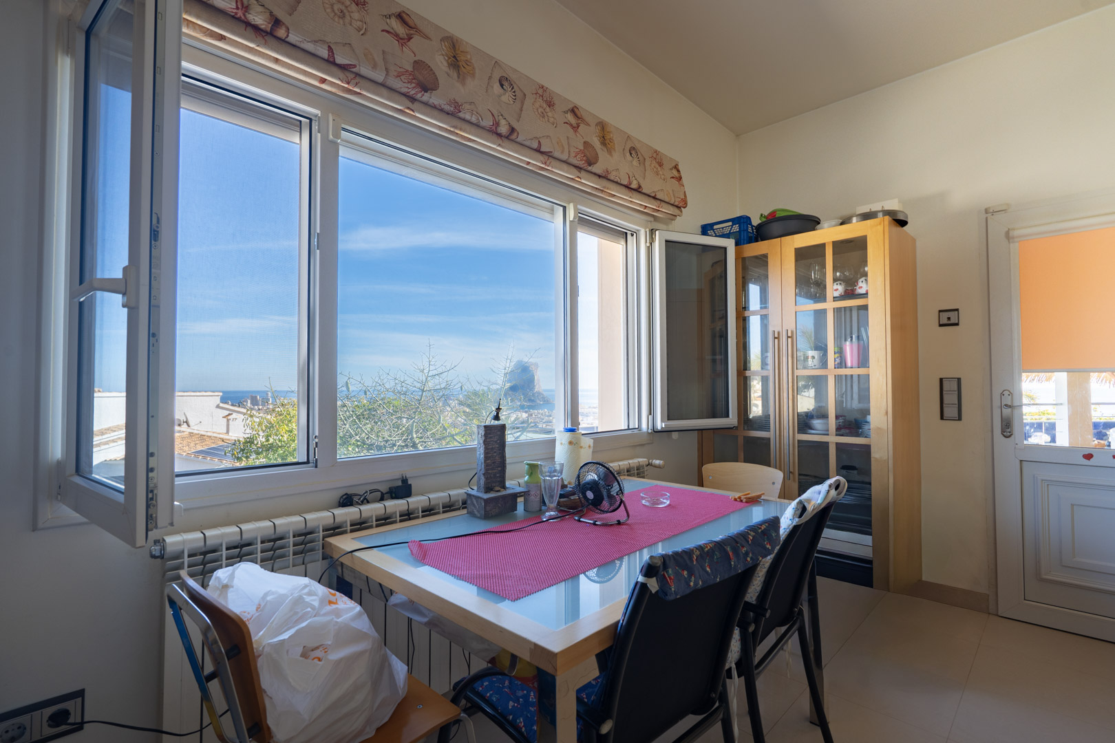 4597CAL_50 4597CAL Ruime villa met panoramisch zeezicht te koop in Calpe