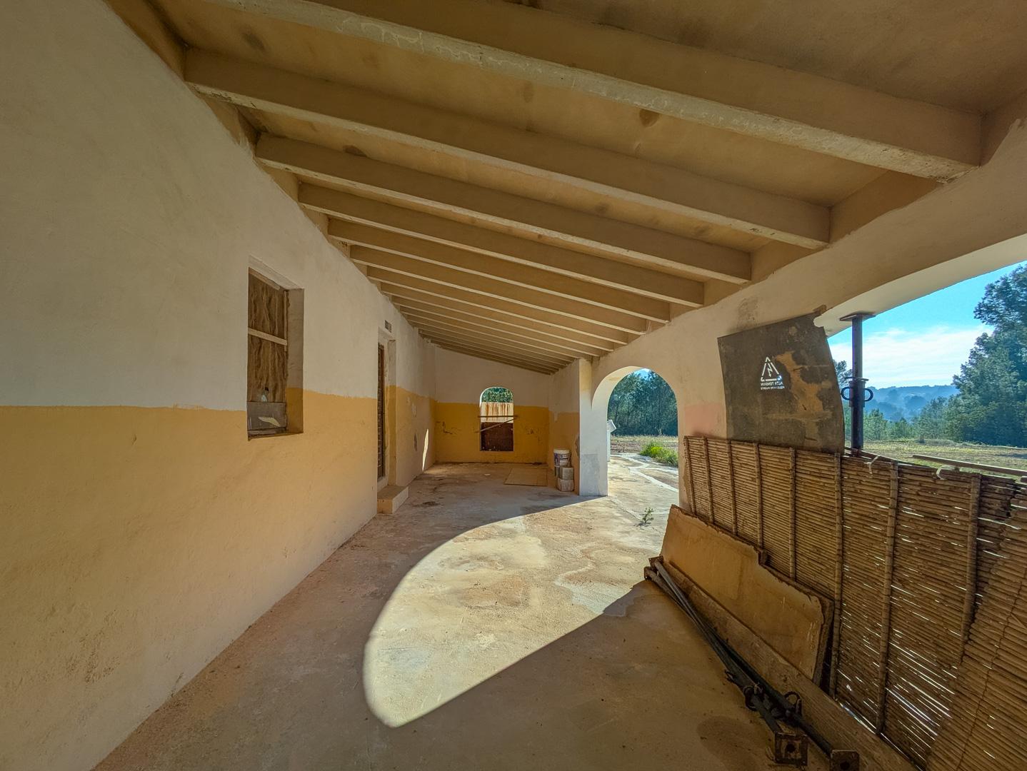 4628JAV Traditionele finca met bijhorende grondstukken te koop in Pinosol-Las Laderas, Jávea