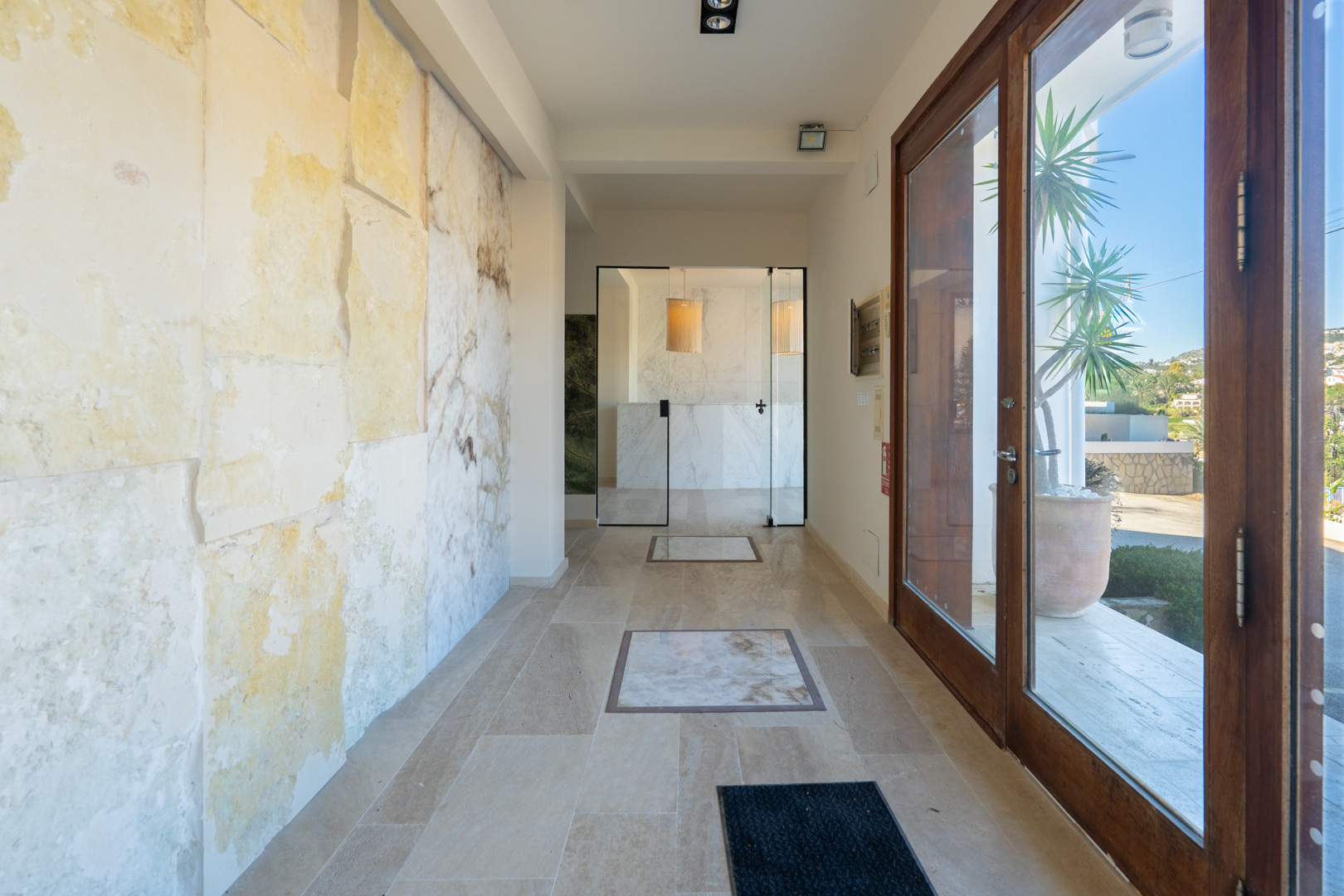 4636BEN_012-1 C4XY4636BEN Ruim commercieel pand met woning te koop in Moraira-Benissa