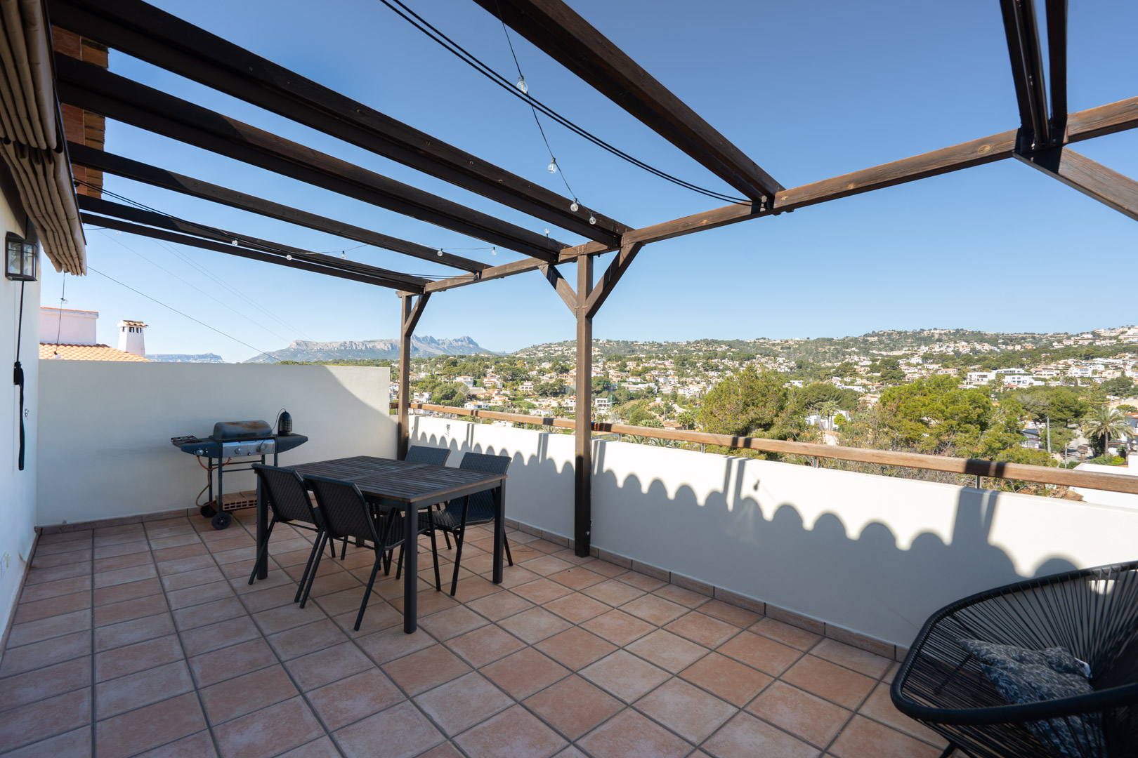4636BEN_066 C4XY4636BEN Ruim commercieel pand met woning te koop in Moraira-Benissa