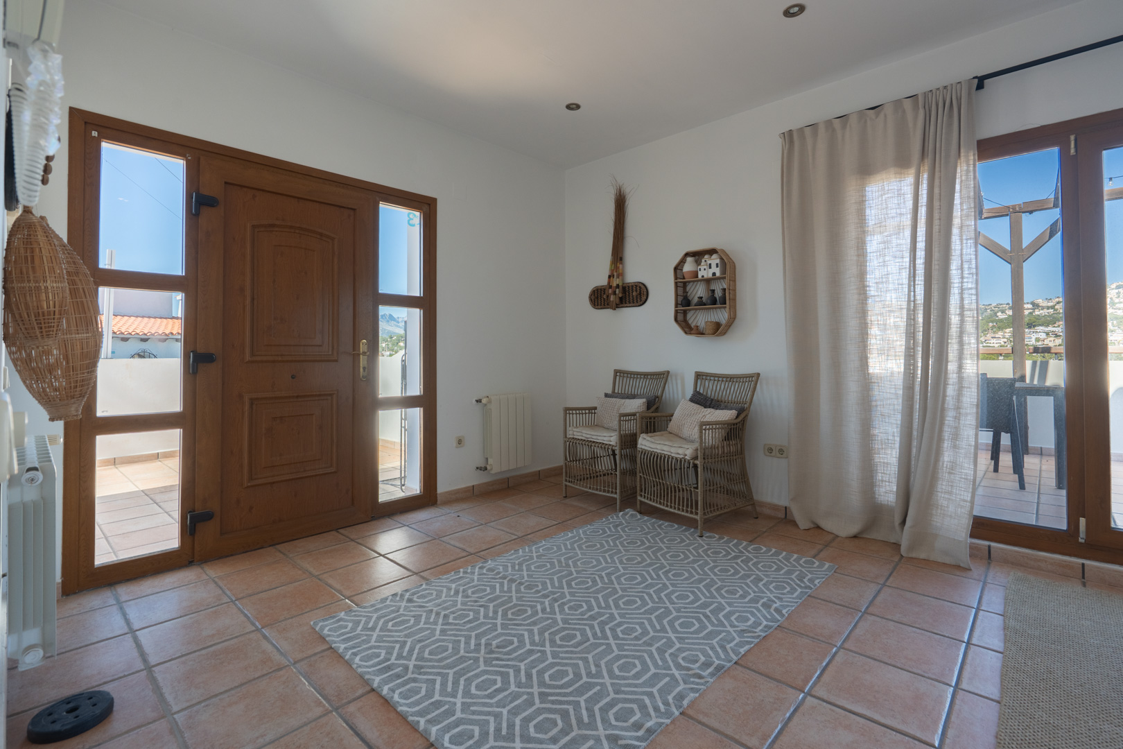 4636BEN_069 C4XY4636BEN Ruim commercieel pand met woning te koop in Moraira-Benissa