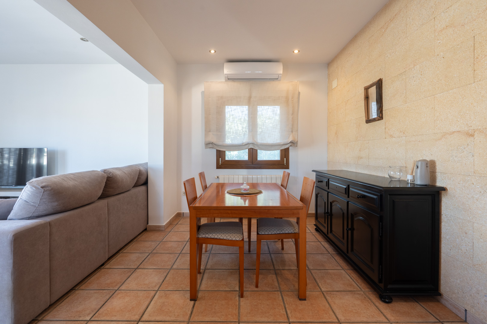 4636BEN_076 C4XY4636BEN Ruim commercieel pand met woning te koop in Moraira-Benissa