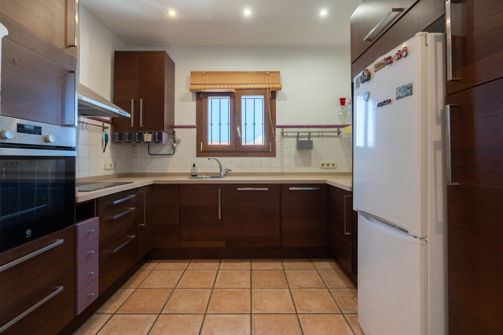 4636BEN_078 C4XY4636BEN Ruim commercieel pand met woning te koop in Moraira-Benissa