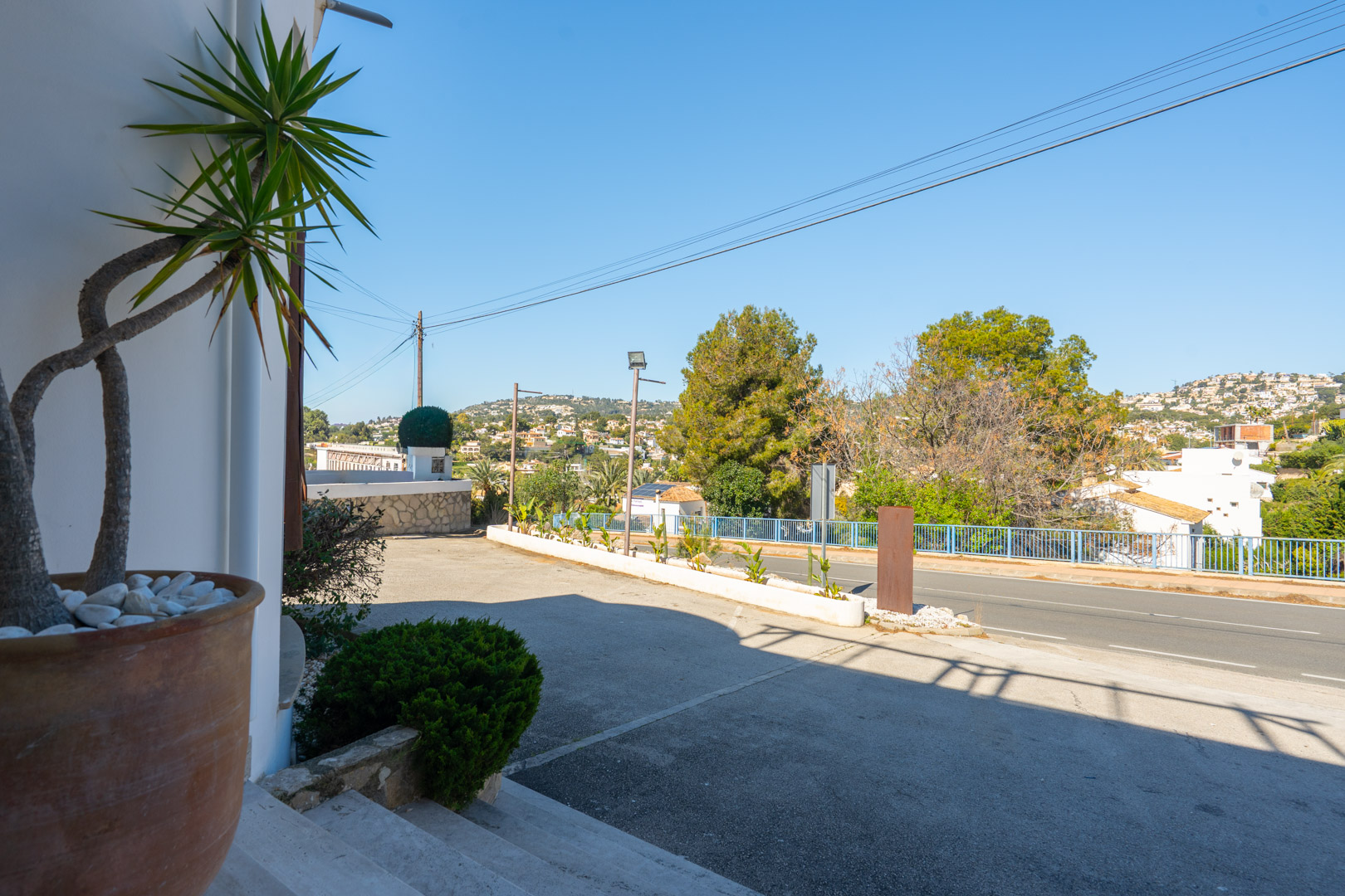 4636BEN_098 C4XY4636BEN Ruim commercieel pand met woning te koop in Moraira-Benissa