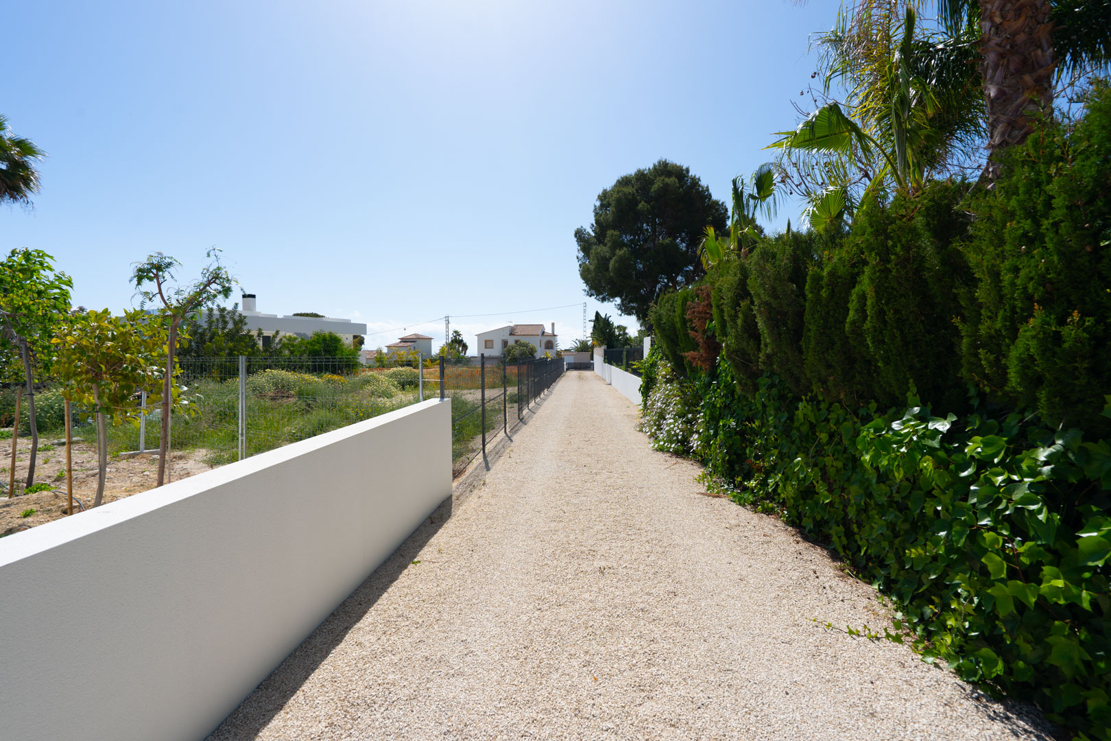 4644BEN Nieuwbouw villa met zeezicht op vlak grondstuk van 1715 m2 te koop in La Fustera, Benissa