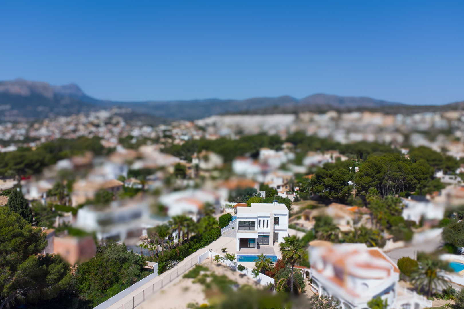 4644BEN Nieuwbouw villa met zeezicht op vlak grondstuk van 1715 m2 te koop in La Fustera, Benissa