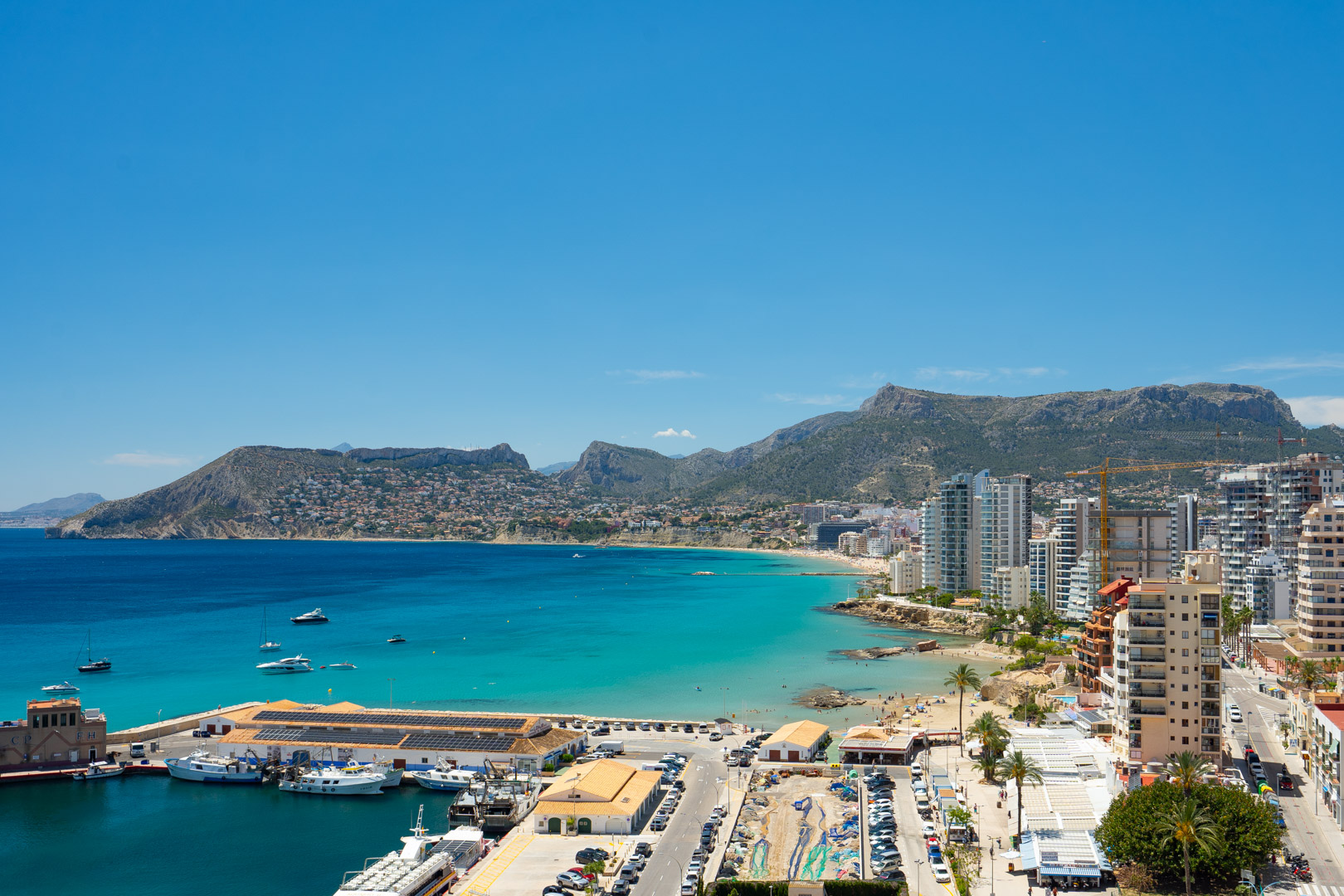 C4XY4655CAL Eerstelijns penthouse met panoramisch zeezicht te koop in de haven van Calpe