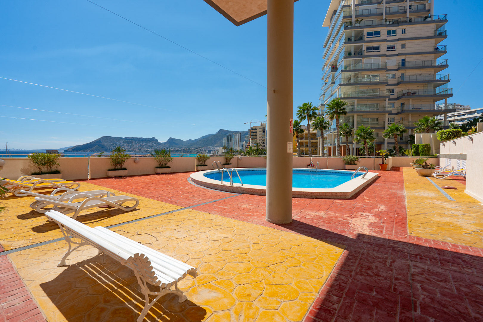 C4XY4655CAL Eerstelijns penthouse met panoramisch zeezicht te koop in de haven van Calpe