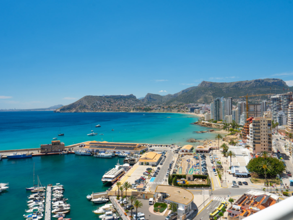C4XY45657CAL Twee aangrenzende eerstelijns penthouses met panoramisch zeezicht en mogelijkheid tot unificatie te koop in Calpe