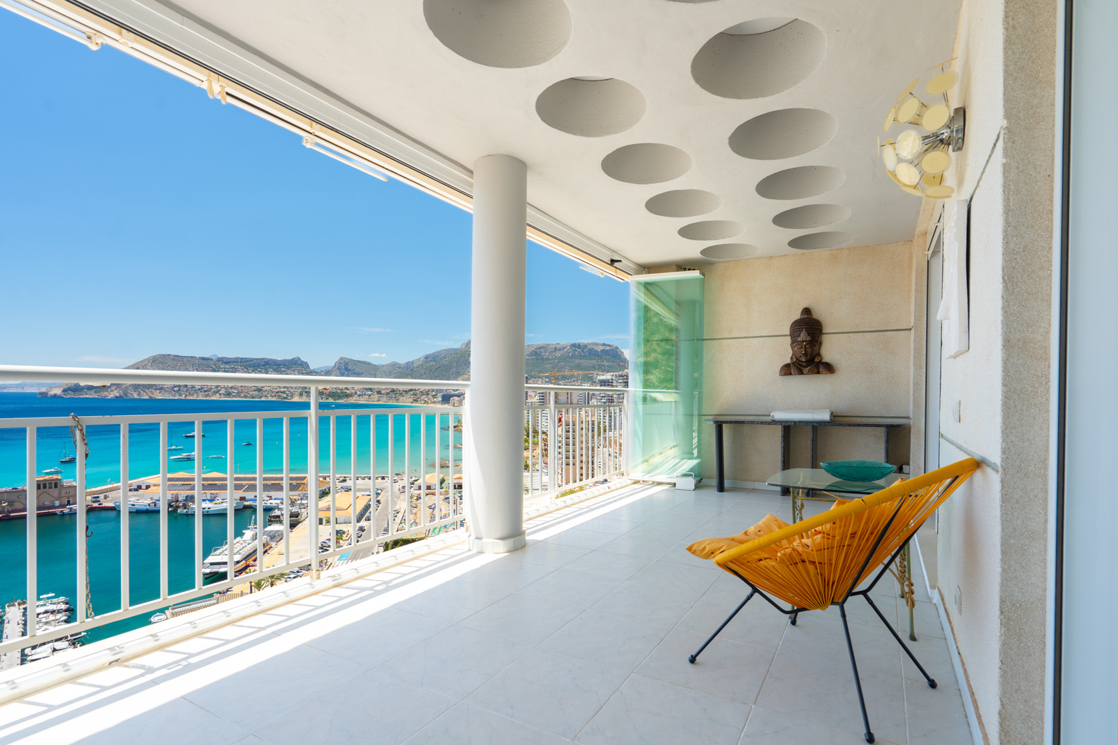 C4XY45657CAL Twee aangrenzende eerstelijns penthouses met panoramisch zeezicht en mogelijkheid tot unificatie te koop in Calpe