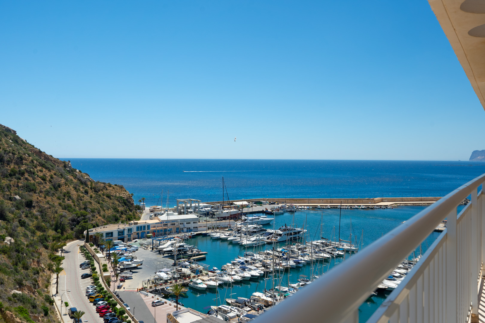 C4XY45657CAL Twee aangrenzende eerstelijns penthouses met panoramisch zeezicht en mogelijkheid tot unificatie te koop in Calpe