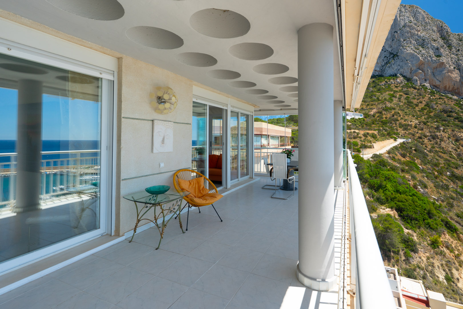 C4XY45657CAL Twee aangrenzende eerstelijns penthouses met panoramisch zeezicht en mogelijkheid tot unificatie te koop in Calpe