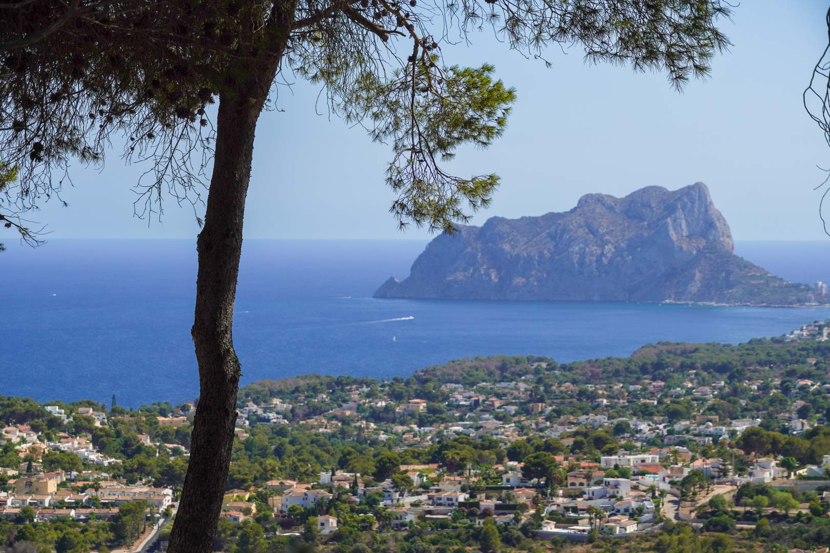 8300MOR-24 8300MOR Moderne villa in aanbouw met panoramisch zeezicht te koop in Moraira.