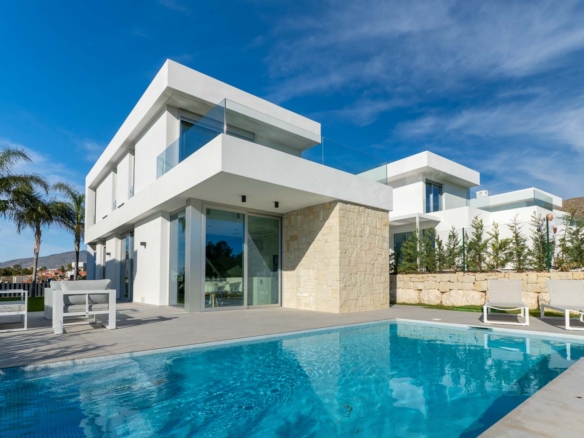 8317FIN Moderne villa te koop in Finestrat.