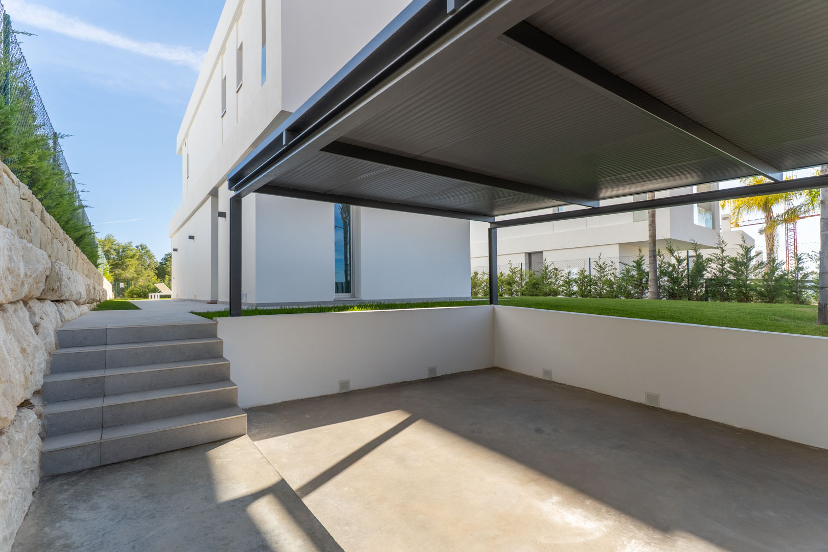 8317FIN Moderne villa te koop in Finestrat.