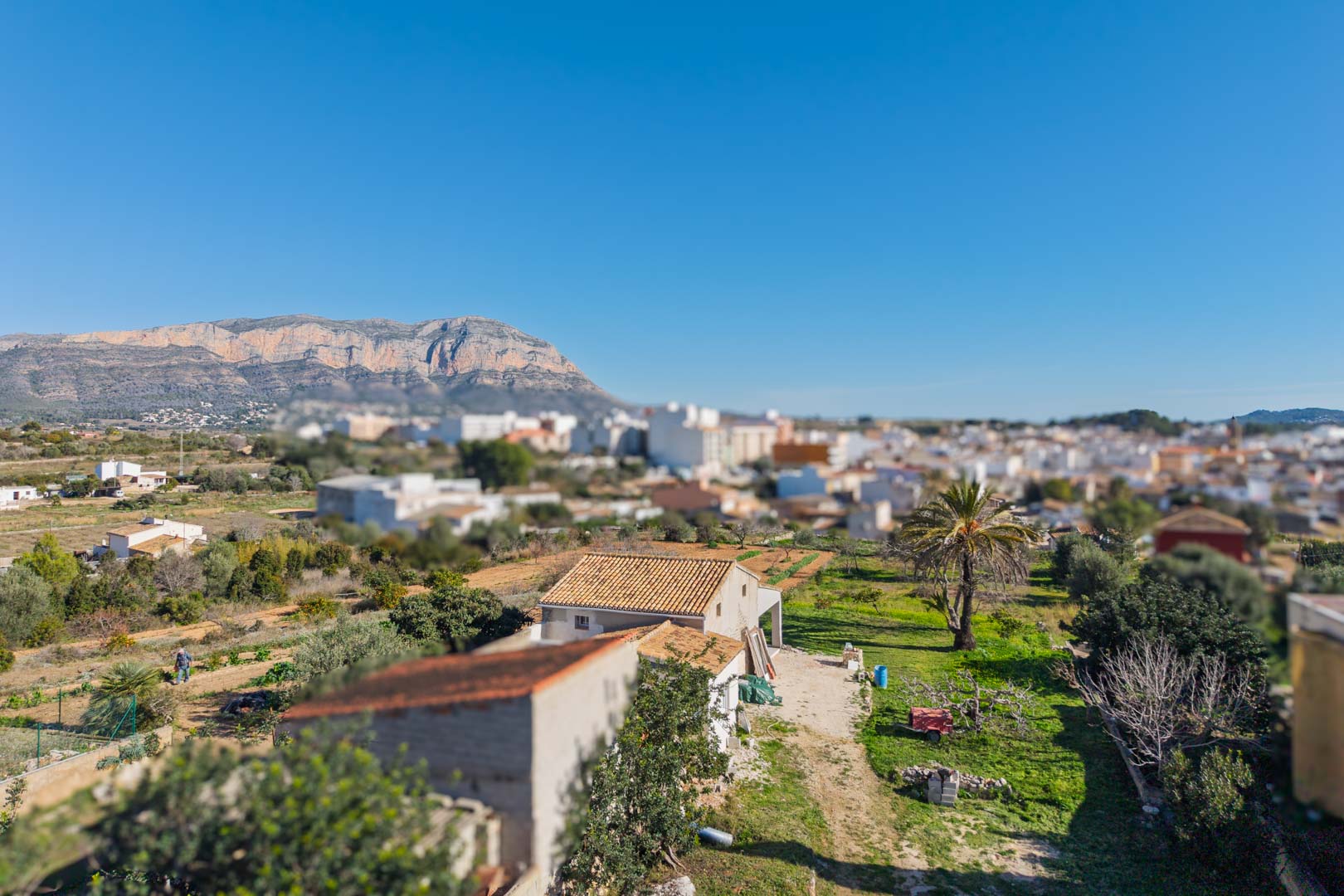 8320GAT Villa, momenteel in renovatie en in mediterrane stijl, te koop in Gata de Gorgos.