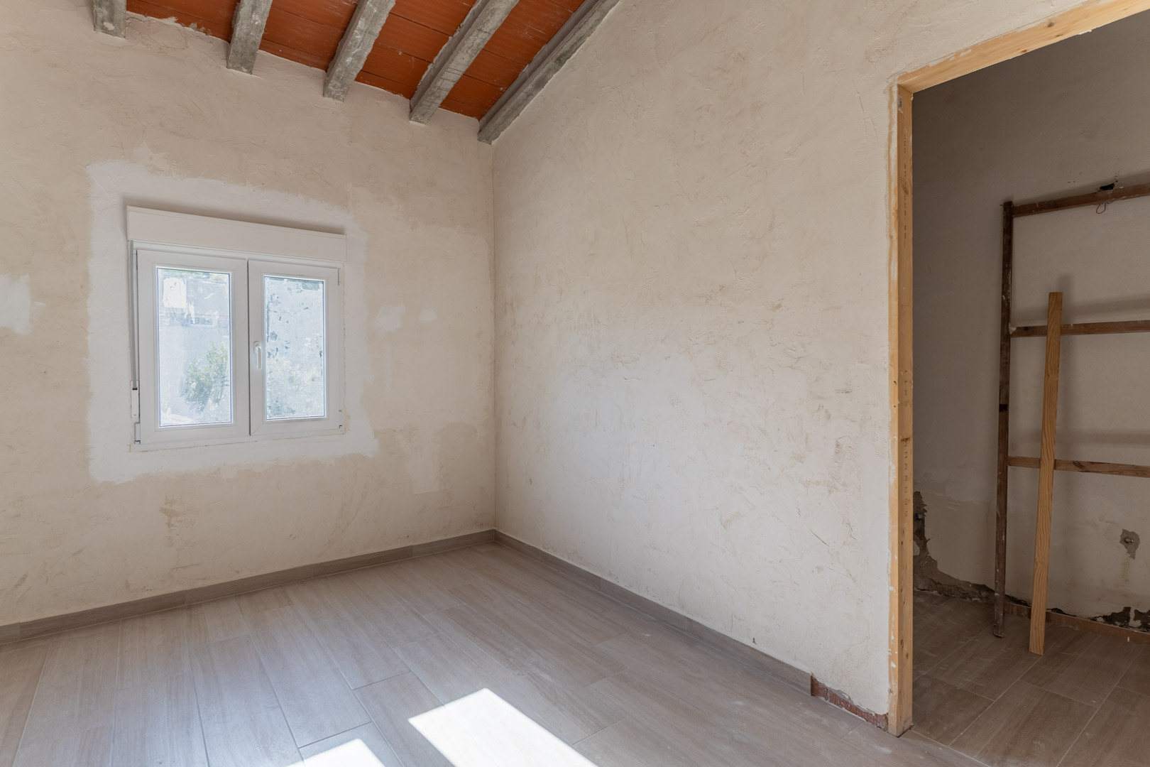 8320GAT Villa, momenteel in renovatie en in mediterrane stijl, te koop in Gata de Gorgos.