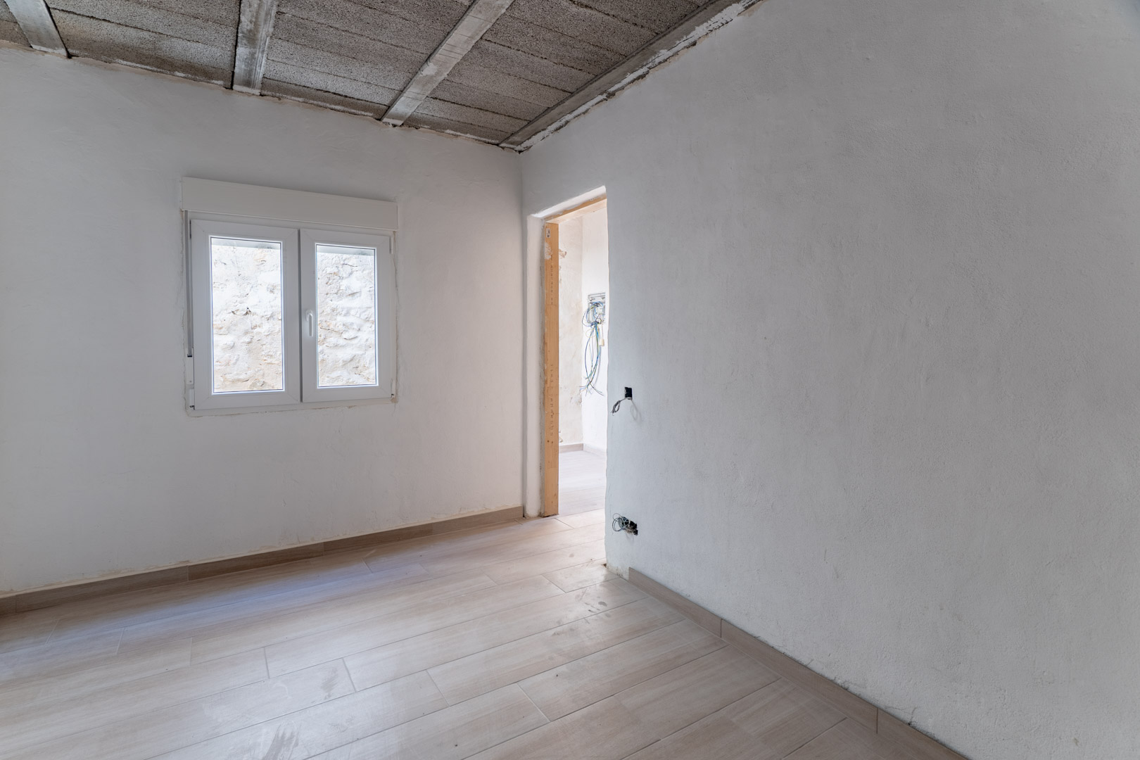 8320GAT Villa, momenteel in renovatie en in mediterrane stijl, te koop in Gata de Gorgos.