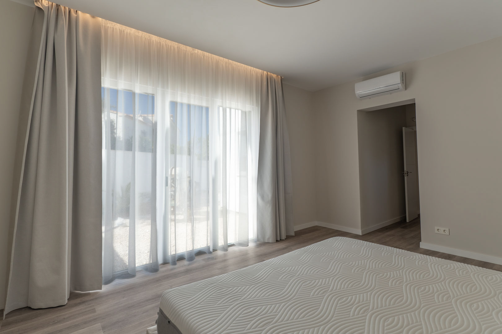 8329CAL Moderne villa, nog af te werken, te koop in Calpe.