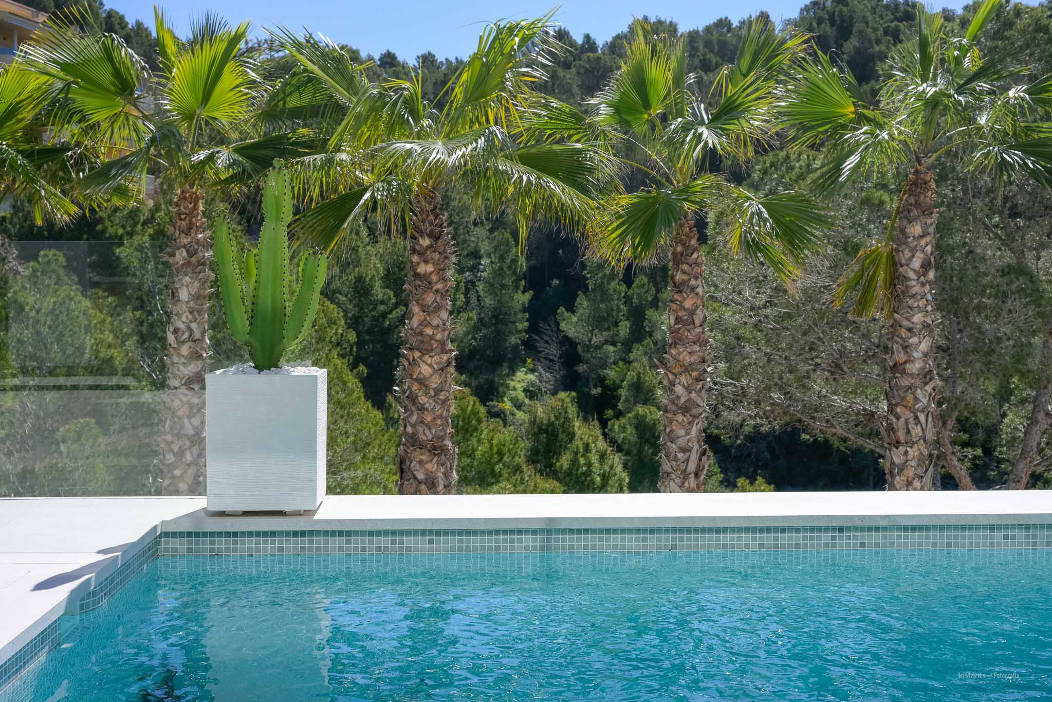 8334ALT Moderne villa met zeezicht te koop in Altea.