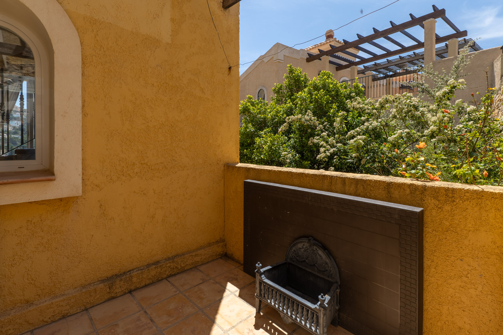 8335ALT_038 C4XY8335ALT Geschakelde woning met zeezicht te koop in Altea Hills