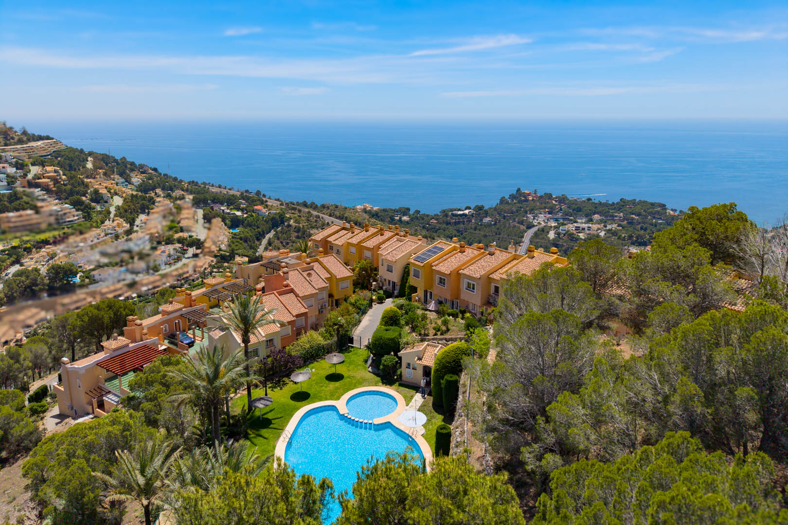 default C4XY8335ALT Geschakelde woning met zeezicht te koop in Altea Hills