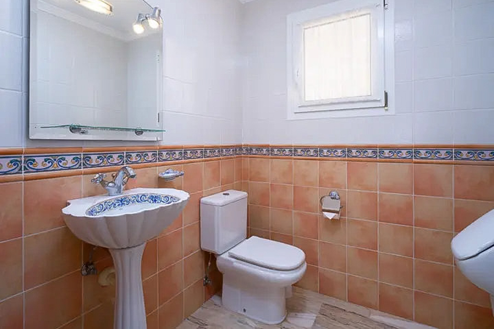 9001MOR-16 9001MOR Villa met zwembad en zeezicht te koop in Moraira.