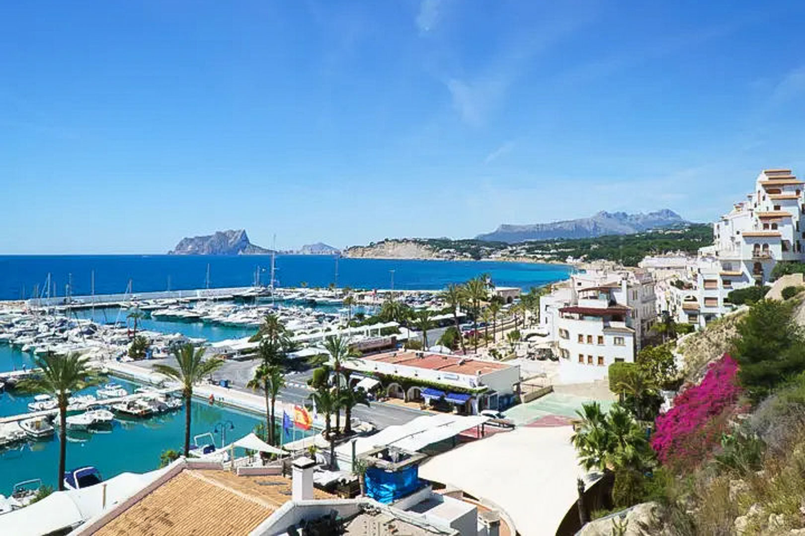 9001MOR-34 9001MOR Villa met zwembad en zeezicht te koop in Moraira.