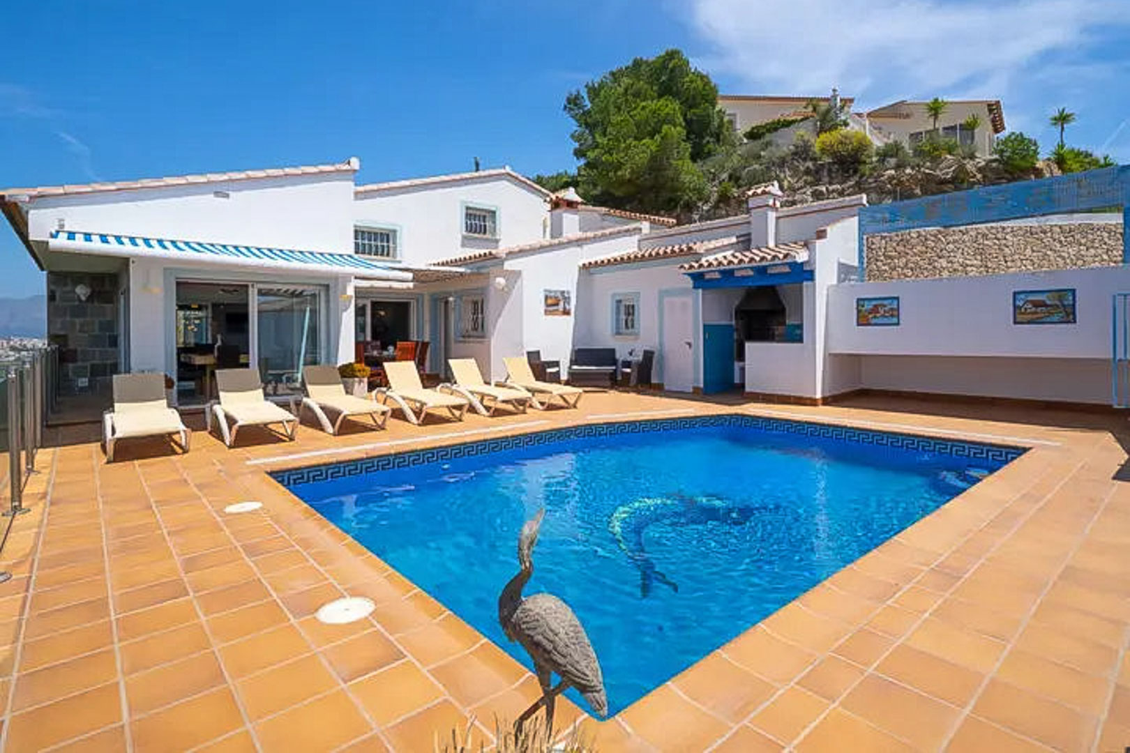 9001MOR 9001MOR Villa met zwembad en zeezicht te koop in Moraira.