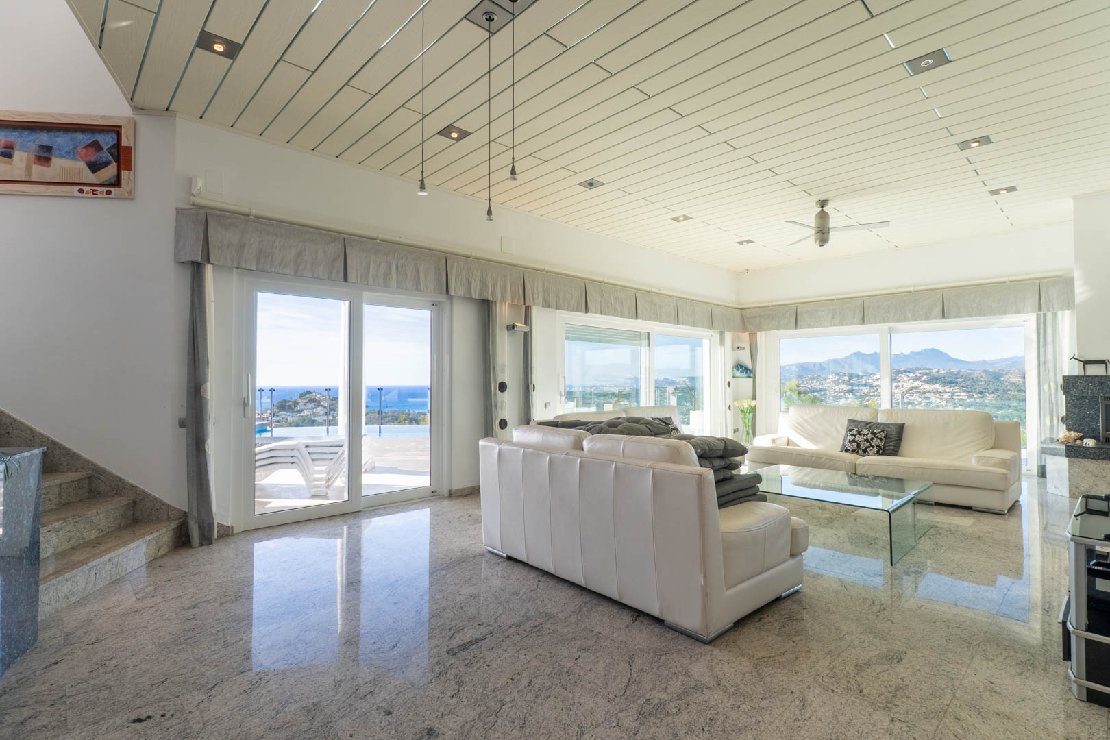 9005MOR-8 9005MOR Moderne villa met spectaculair zeezicht te koop in Moraira.
