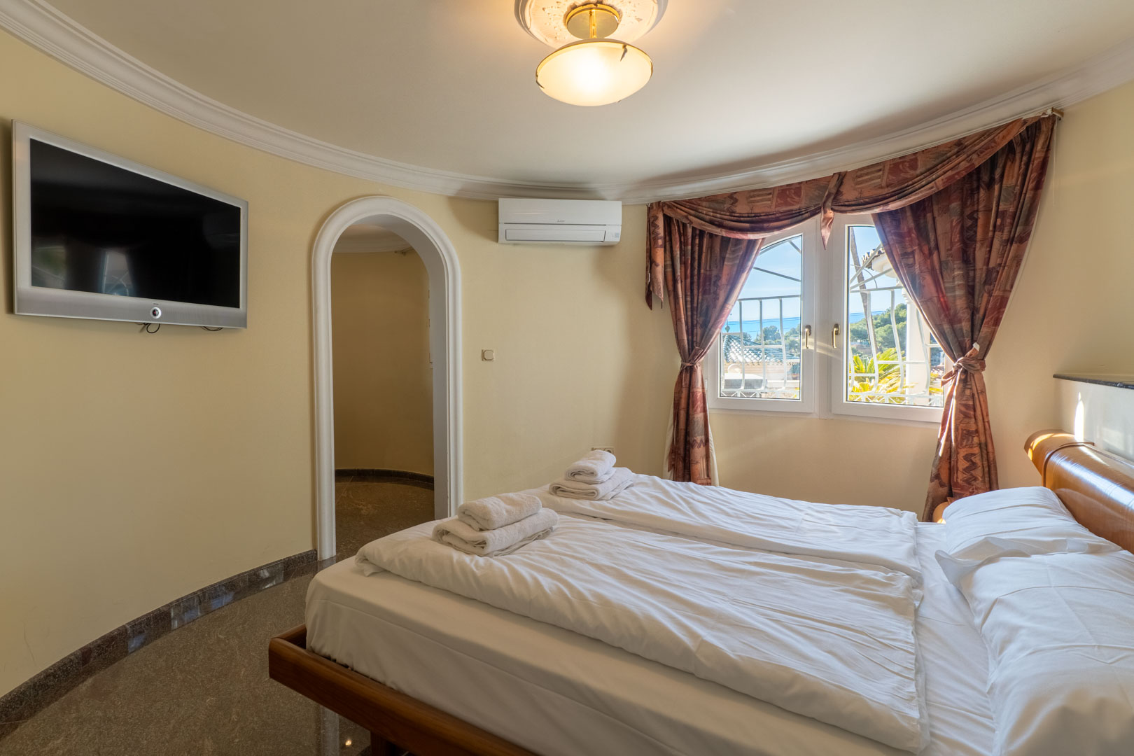9006BEN Mediterrane villa met panoramisch uitzicht op zee te koop in Benissa.