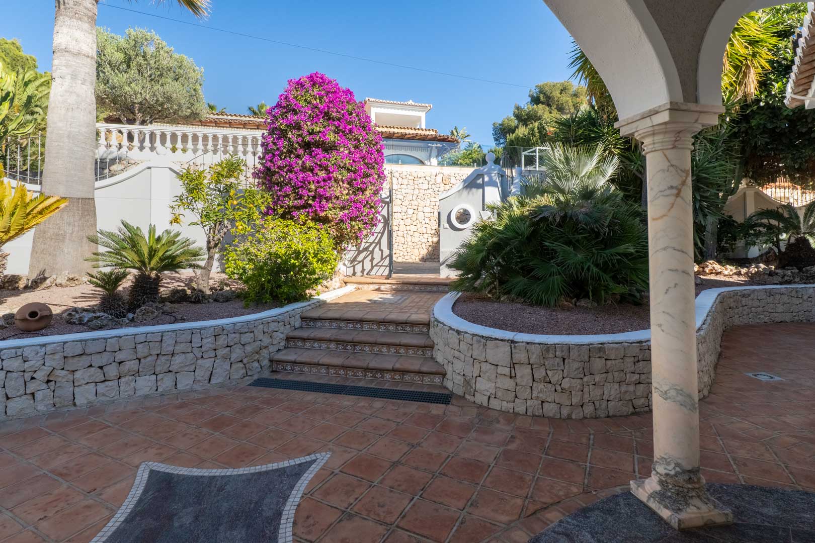 9006BEN Mediterrane villa met panoramisch uitzicht op zee te koop in Benissa.