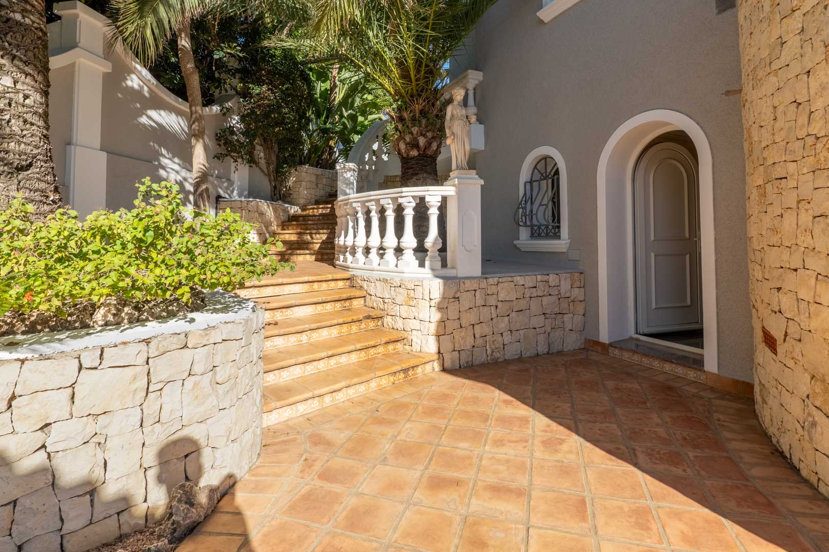 9006BEN Mediterrane villa met panoramisch uitzicht op zee te koop in Benissa.
