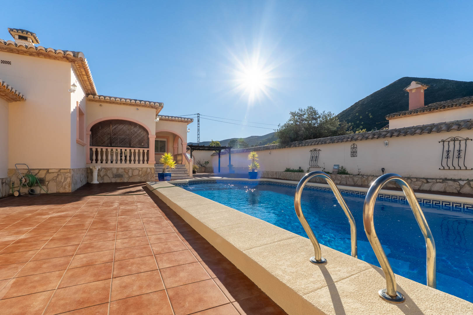 9007JAL Villa in mediterrane stijl te koop in Jalón.