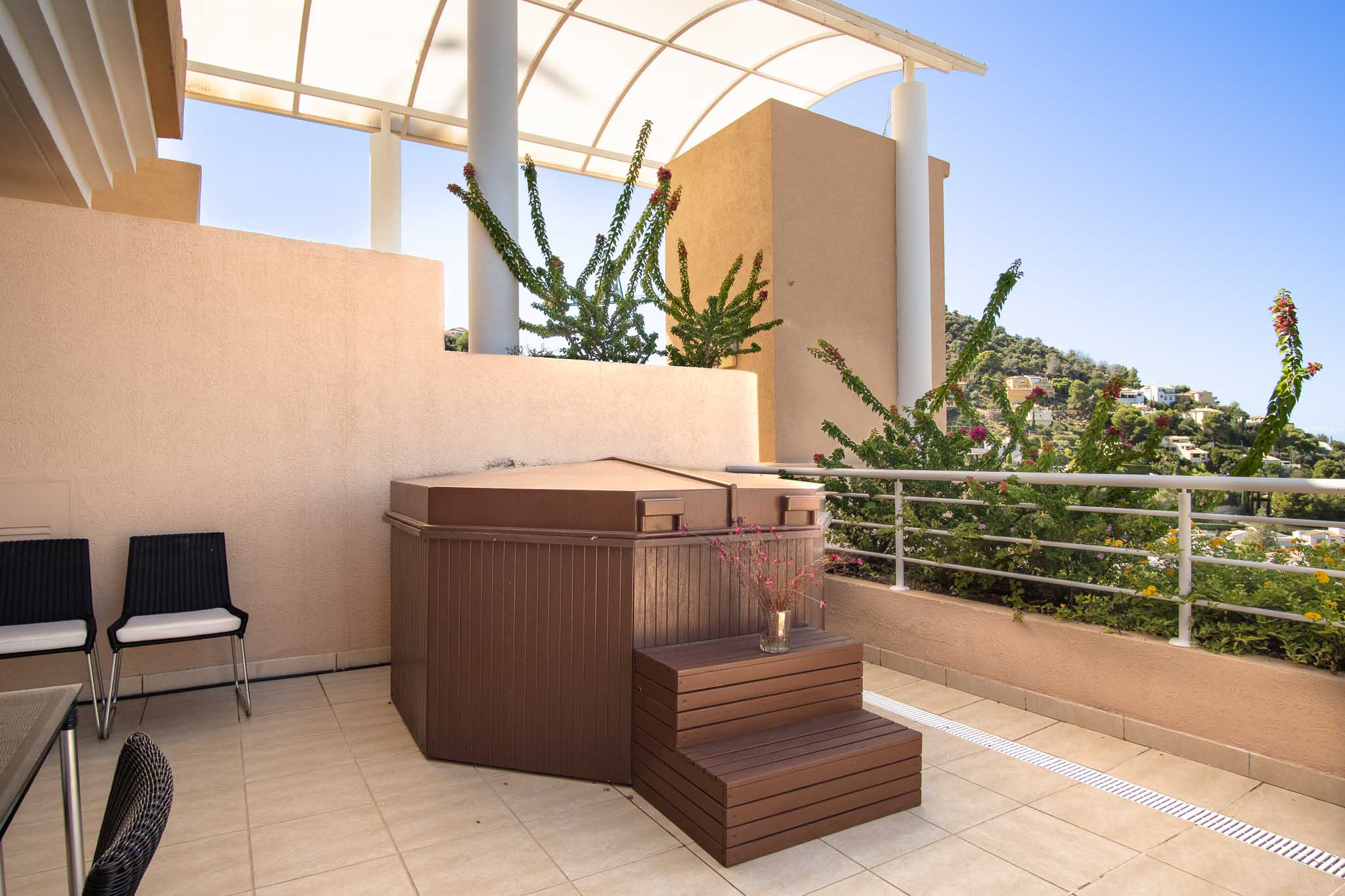 9010PED Appartement met panoramisch uitzicht op zee te koop in La Sella, Pedreguer.