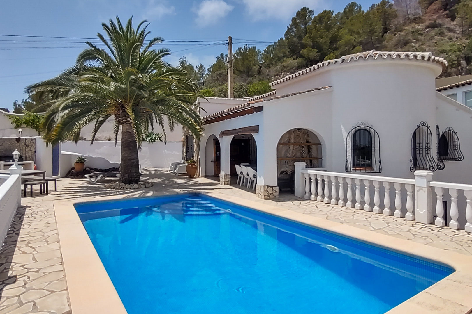 C3XY9003BEN-2 C3XY9003BEN Mediterrane villa met zeezicht te koop in Benissa.