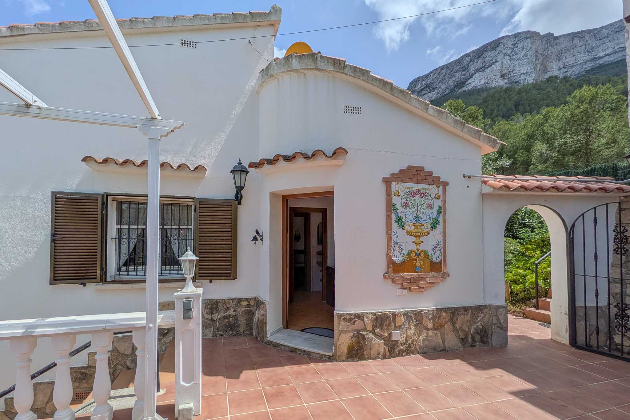 C4XY8333DEN-27 C4XY8333DEN Villa met zwembad en panoramisch uitzicht op zee te koop in Denia.