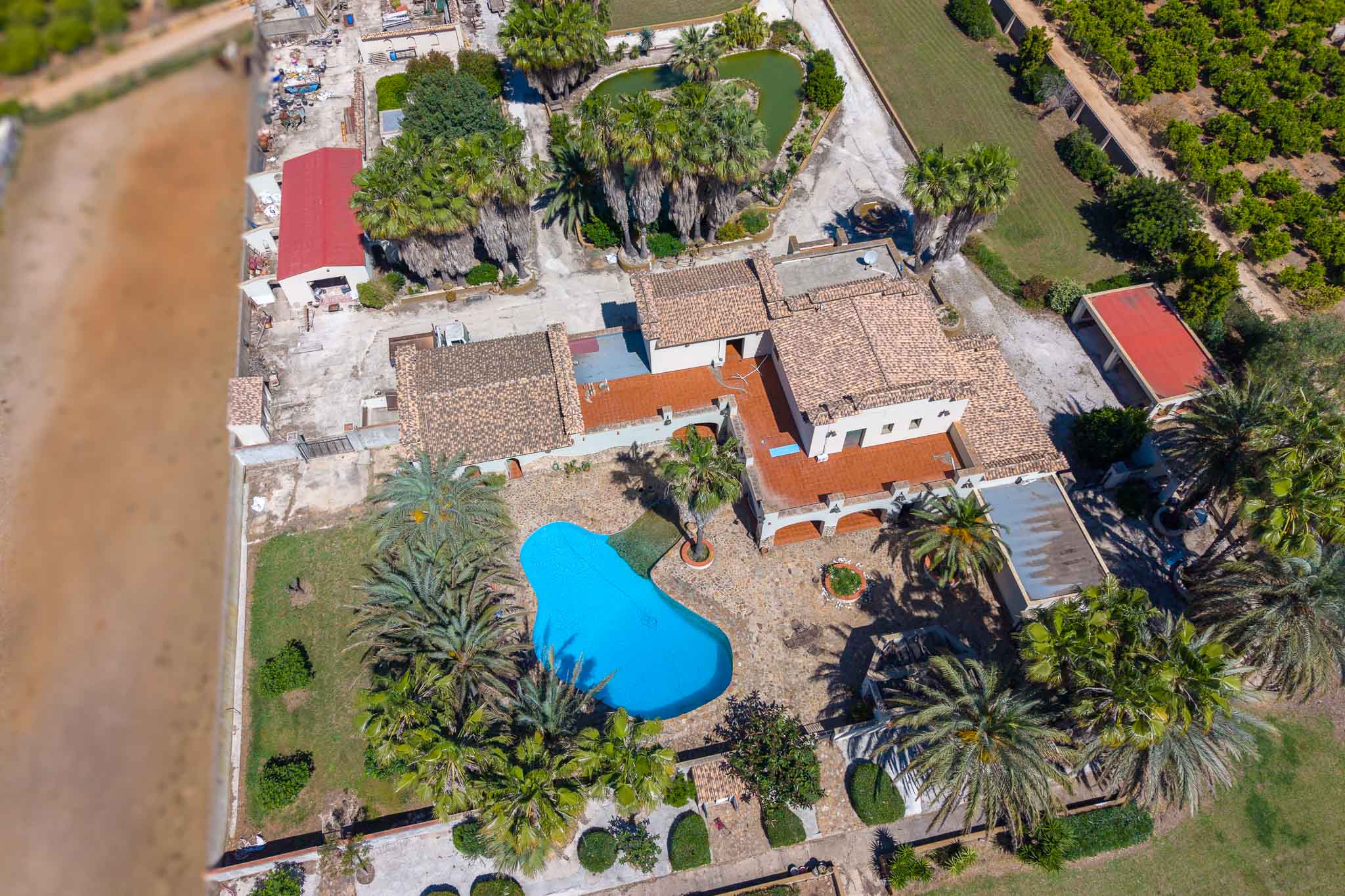 C4XY8336OND Villa te koop in Ondara.