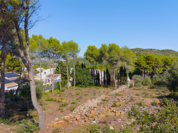 C3XY4617JAV Ruime bouwgrond te koop in La Lluca, Jávea