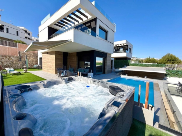 C3XY4696FIN Luxe, moderne villa te koop in Finestrat