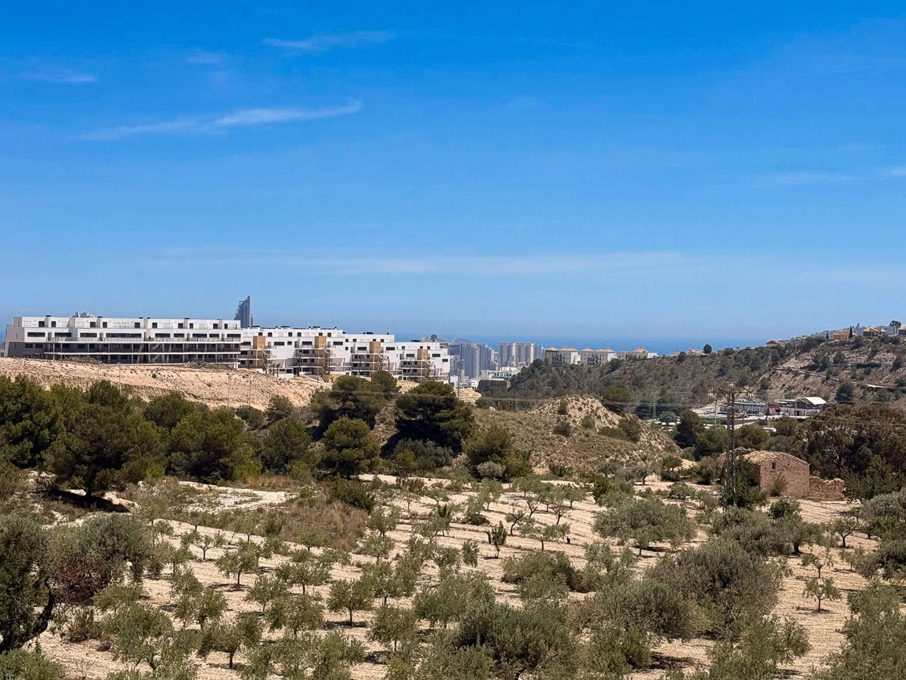 4696FIN_010 4664ALB Geschakelde woning te koop op 200 m van het strand in Albir