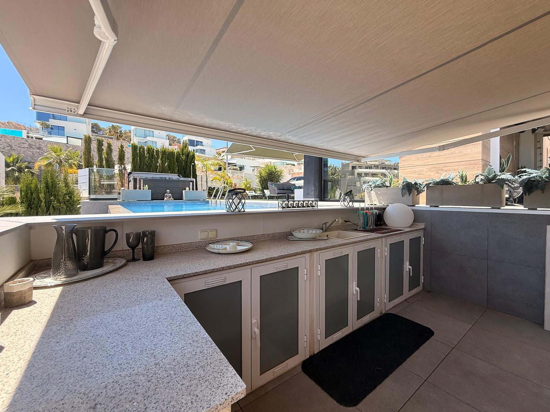 4696FIN_051 4664ALB Geschakelde woning te koop op 200 m van het strand in Albir